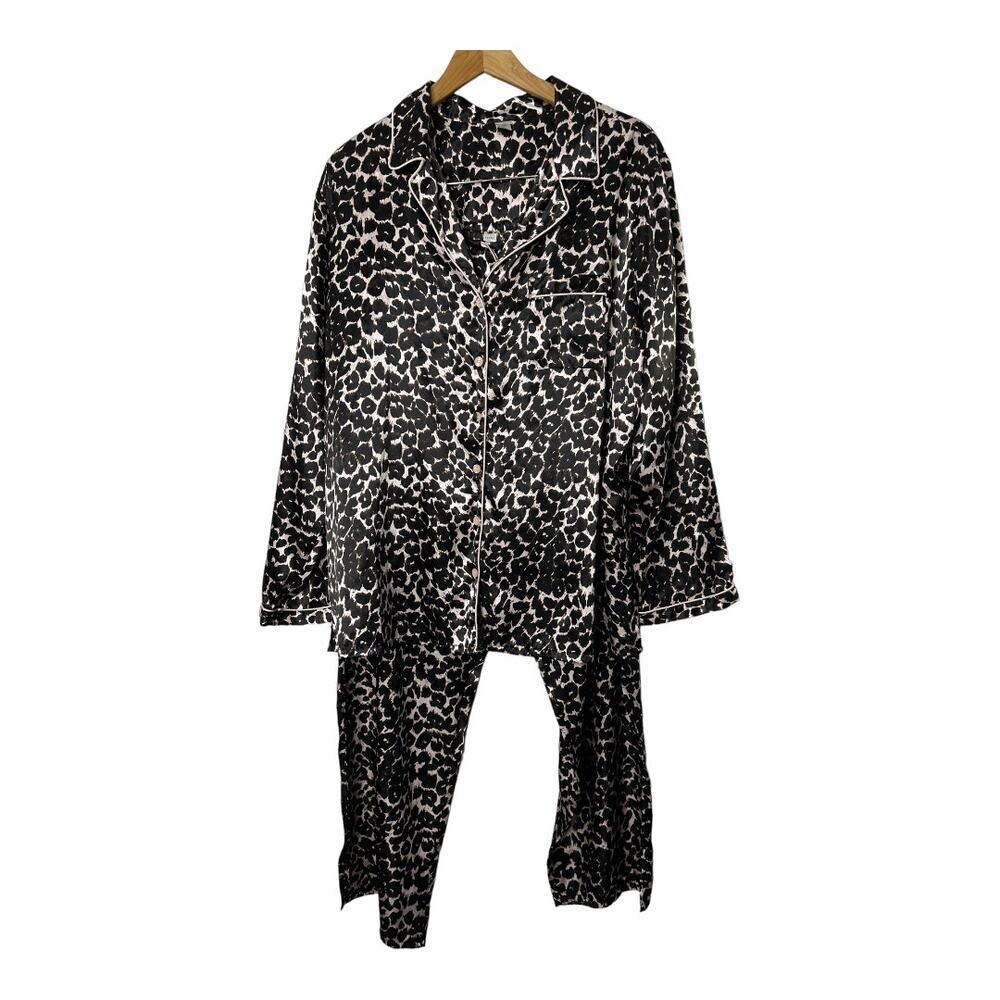 PINK Victoria's Secret Black and White Leopard Satin Pajama Set